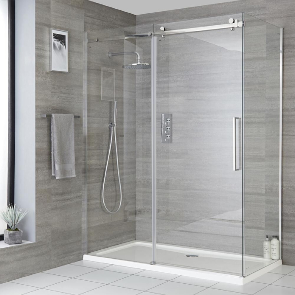 SHOWER CUBICLES